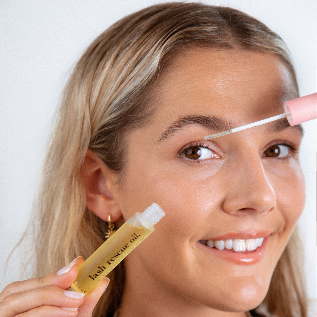 Science Behind Lash Rescue Serums